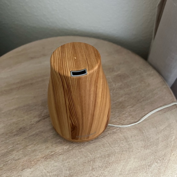 Innogear Essential Oil Diffuser - Picture 2 of 5